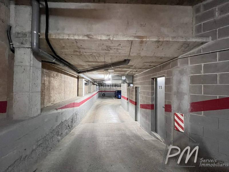 Foto 518d5473-13c7-49be-95b1-6047dbe3cc0f. Alquiler parking coche aparcamiento en alquiler zona pedret en Girona