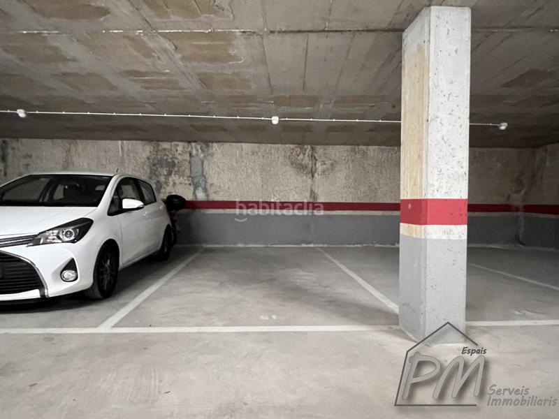 Foto 5f5a4622-75d8-4043-97a8-6bda6aa54590. Alquiler parking coche aparcamiento en alquiler zona pedret en Girona