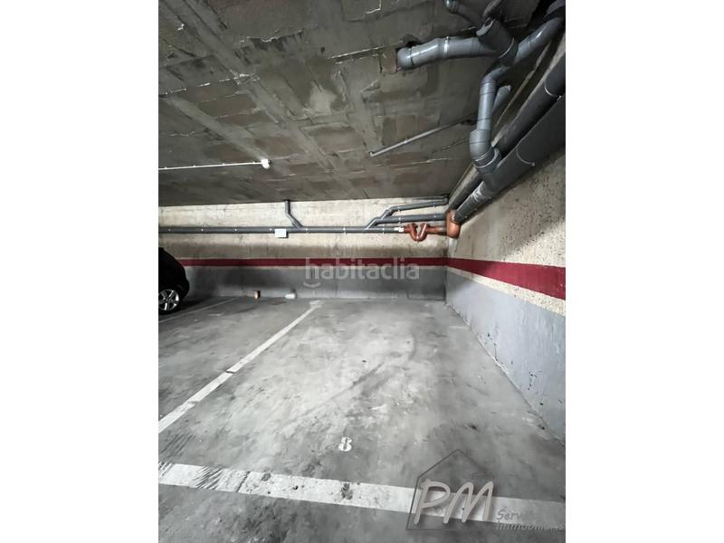Foto 8404f829-0e80-45e7-bfc6-c7cb9d9bd467. Alquiler parking coche aparcamiento en alquiler zona pedret en Girona
