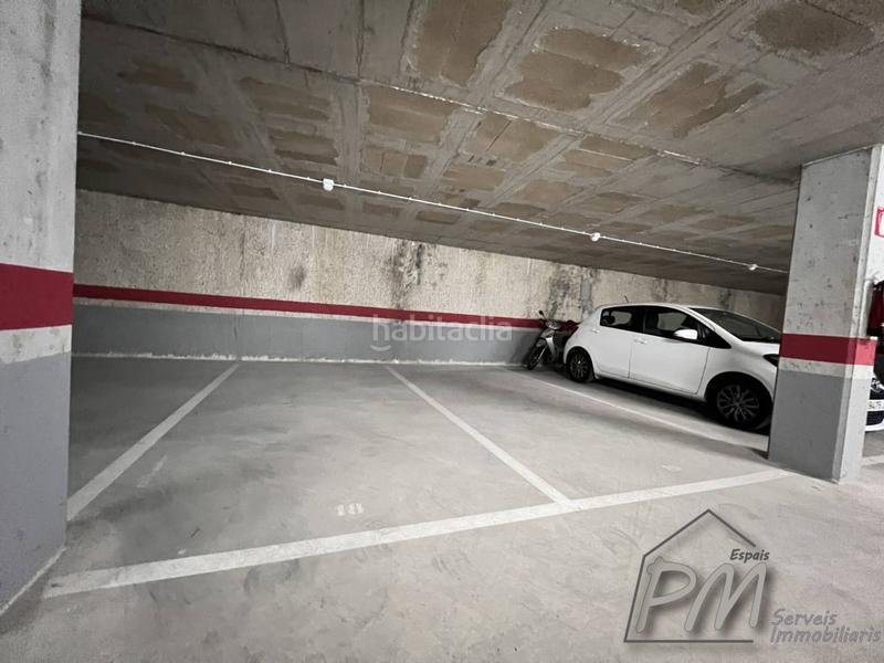 Foto e4fab552-f7ba-4bd1-9102-d8fd7b000417. Alquiler parking coche aparcamiento en alquiler zona pedret en Girona