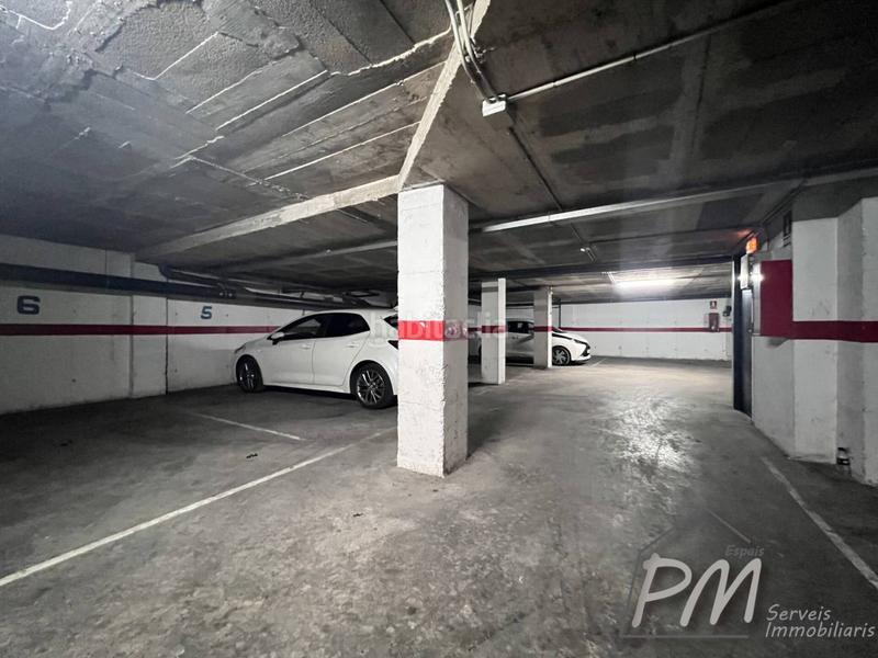 Foto 009865d3-97fd-4520-9576-988ec824fe79. Alquiler parking coche aparcamiento en alquiler zona salecianos en Girona