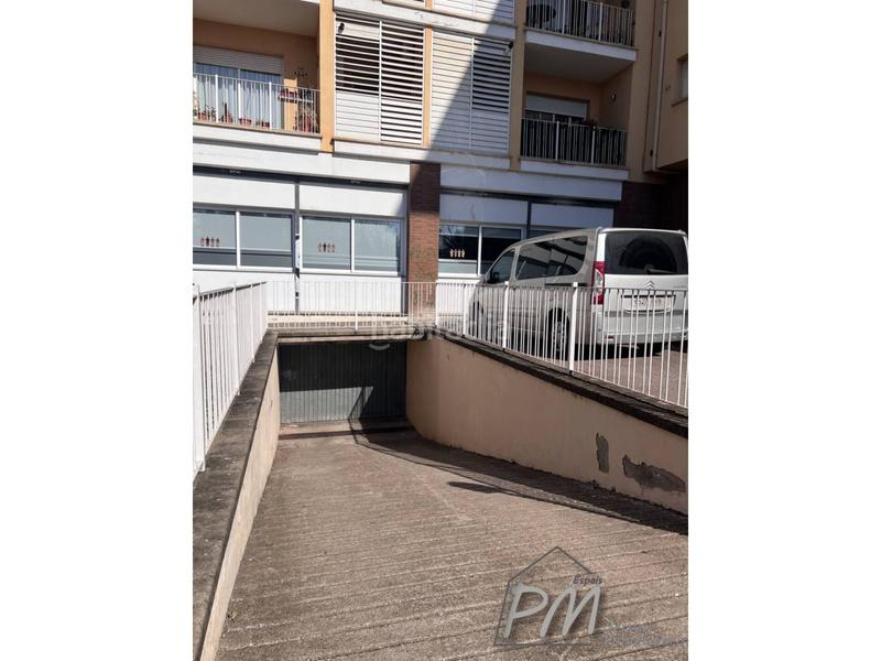 Foto b861c0c3-c080-4a12-a1f8-4766af055040. Alquiler parking coche aparcamiento en alquiler zona salecianos en Girona