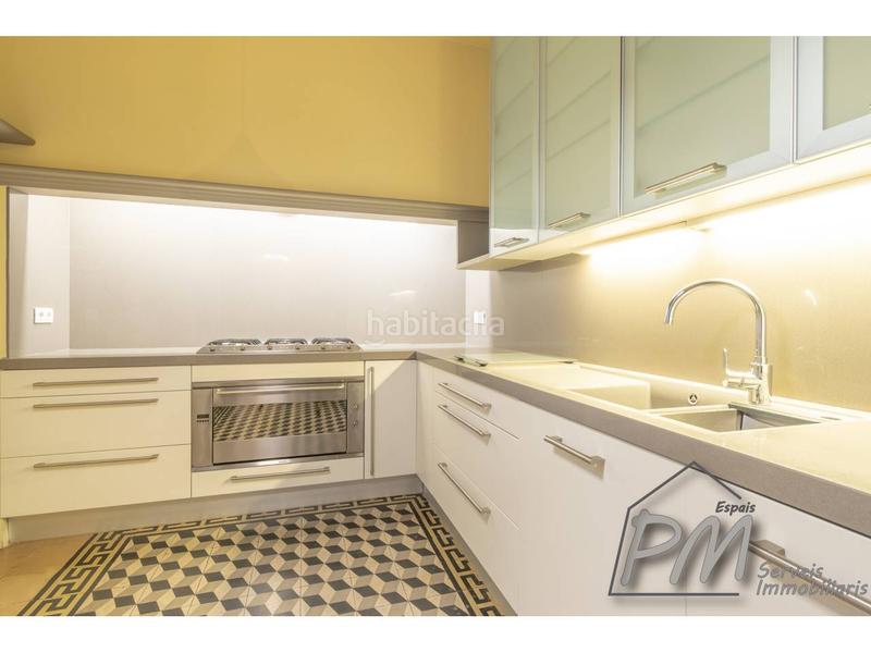Foto 1bf134f7-8160-4577-ab15-801f46fe577d. Appartamento in Eixample Nord Girona