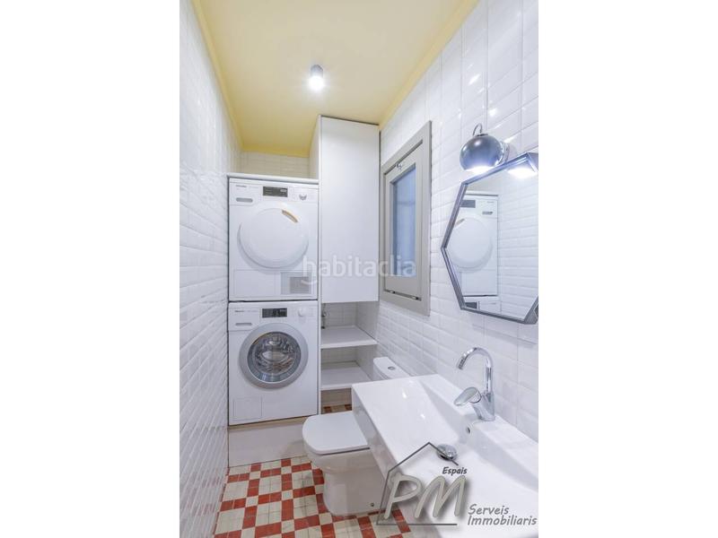 Foto a8605cf5-4d8d-419c-bdea-ce803392b233. Appartamento in Eixample Nord Girona
