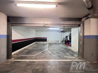 Aparcament cotxe  Àngel guimerà. Venta 2 aparcamientos cerrados zona paissos catalans