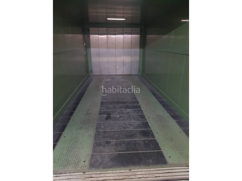Foto a1ee42b4-1bd0-43bc-83ec-bdc4736d5ff4. Aparcament cotxe a Eixample Sud-Migdia Girona