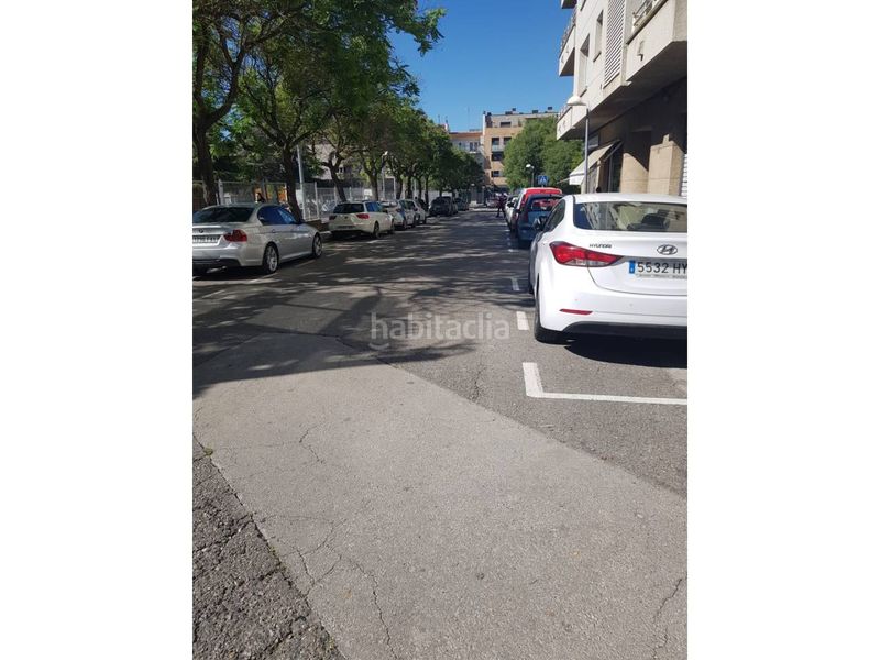Foto beed6d59-3c38-4490-8608-ffe2e8486aad. Aparcament cotxe a Eixample Sud-Migdia Girona