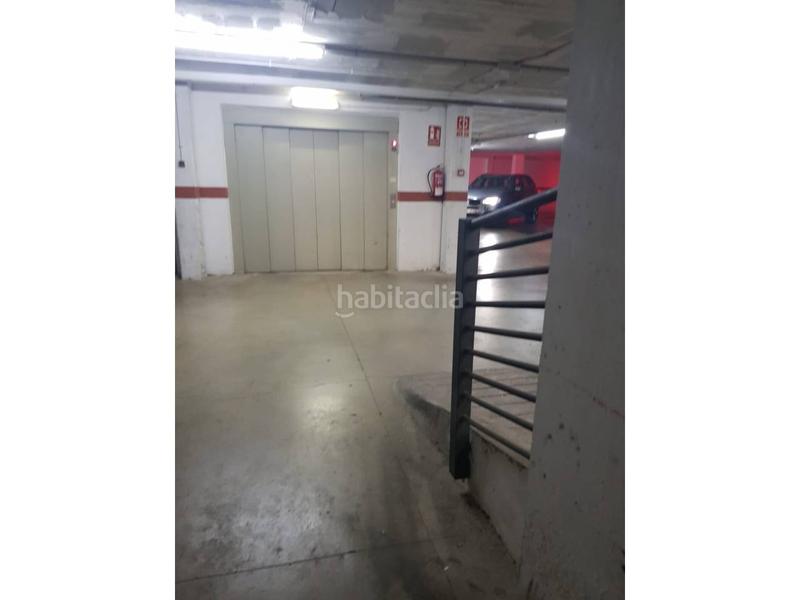 Foto cd69ff65-299b-49ac-ba02-9f2e384816b6. Posto auto in Eixample Sud-Migdia Girona