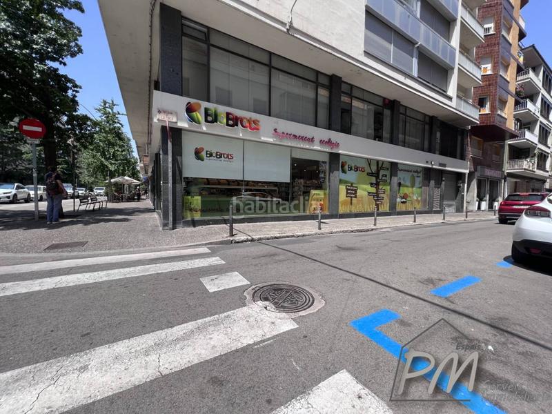 Foto f8f0f32e-65ba-4468-8798-098dc05c5935. Alquiler parking coche parking en alquiler en eixamplecentre para coche pequeño o motos en Girona