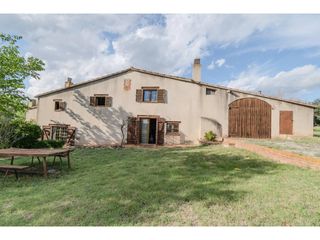 Mas à Sils. Masia en sils