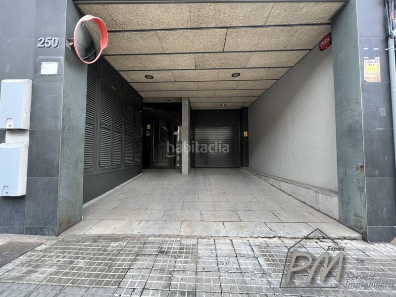 Foto 87abaec1-4f23-4e30-97f2-acdc85775b4f. Aparcament cotxe a Eixample Sud-Migdia Girona