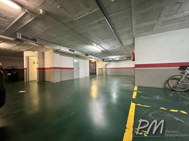 Foto 8c0e665c-41fc-4293-866c-542ab6ec34f0. Aparcament cotxe a Eixample Sud-Migdia Girona