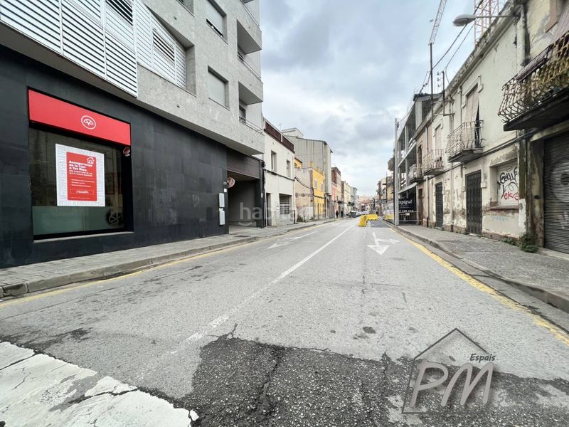 Foto 9f4e2cb2-bedc-4b15-a251-c084d19cc5d3. Aparcament cotxe a Eixample Sud-Migdia Girona