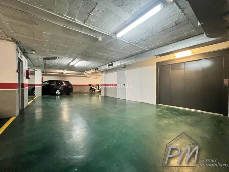 Foto f51f42f0-68d7-4713-a9a1-a07c57a3c068. Aparcament cotxe a Eixample Sud-Migdia Girona