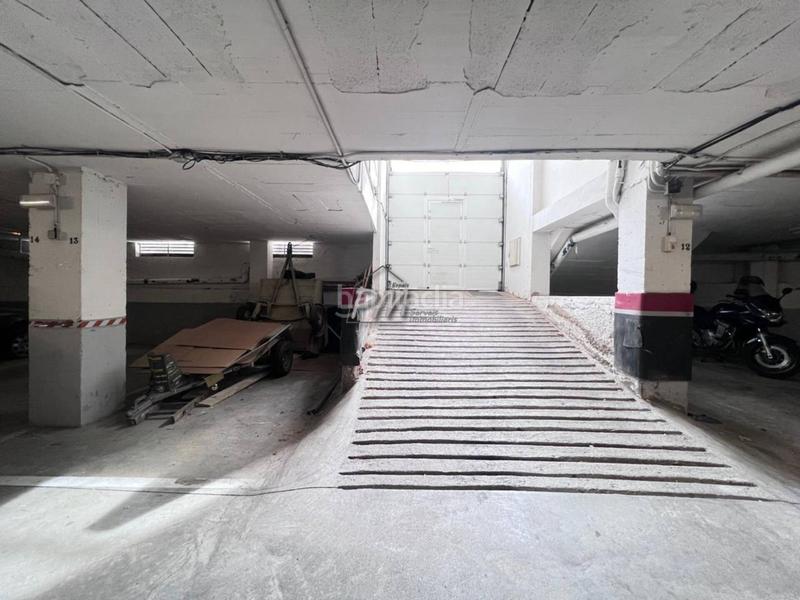 Foto 2d450074-8222-4cba-bb42-a4ec4bc1b88e. Aparcament cotxe a Bescanó