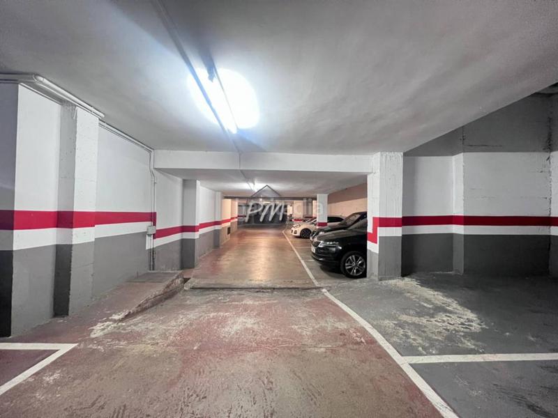 Foto a757d2b4-afc9-427b-a3ca-0d73b43a7e21. Location parking voiture dans La Devesa Girona