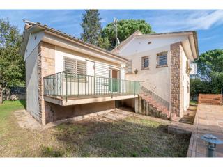 Xalet a Vilobí d´Onyar. Casa unifamiliar en venta  vilobí donyar