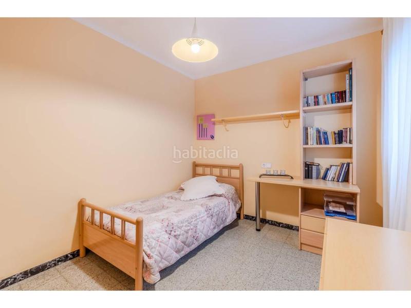 Foto 4dc141cd-65e4-413d-aa63-7073b042de1f. Piso venta de piso capital can gibert del plà en Girona