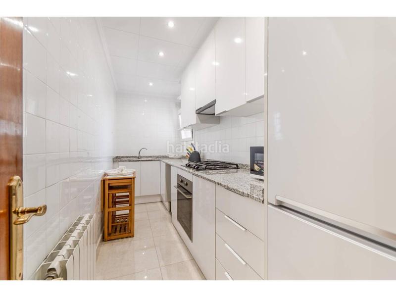 Foto 57be7c88-cace-4c40-96eb-39c745dc41dc. Piso venta de piso capital can gibert del plà en Girona