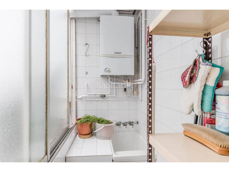 Foto 809e945b-a96d-450d-b2a0-f3de6b17fdca. Piso venta de piso capital can gibert del plà en Girona