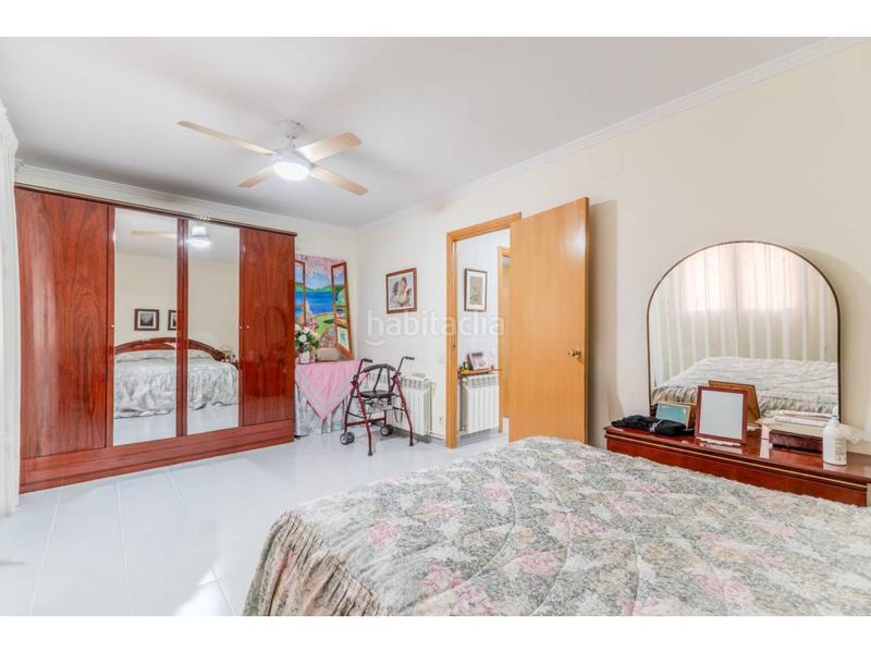 Foto 22a6a76e-36fa-414c-b588-e955ca6365e5. Àtic amb calefacció aparcament a Centre Salt