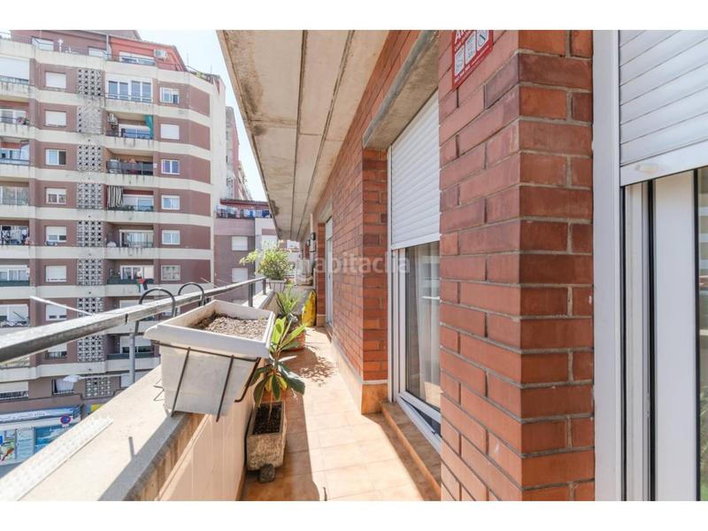 Foto 2d54d9fc-0d17-49cd-87a7-eaec20ecf6be. Àtic amb calefacció aparcament a Centre Salt