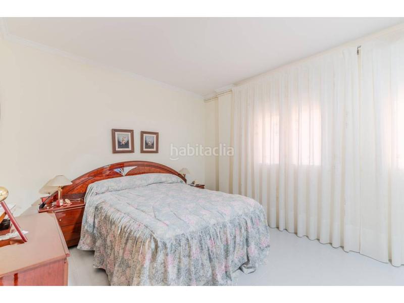 Foto 342026c1-c683-4c73-a286-4944e8628493. Àtic amb calefacció aparcament a Centre Salt