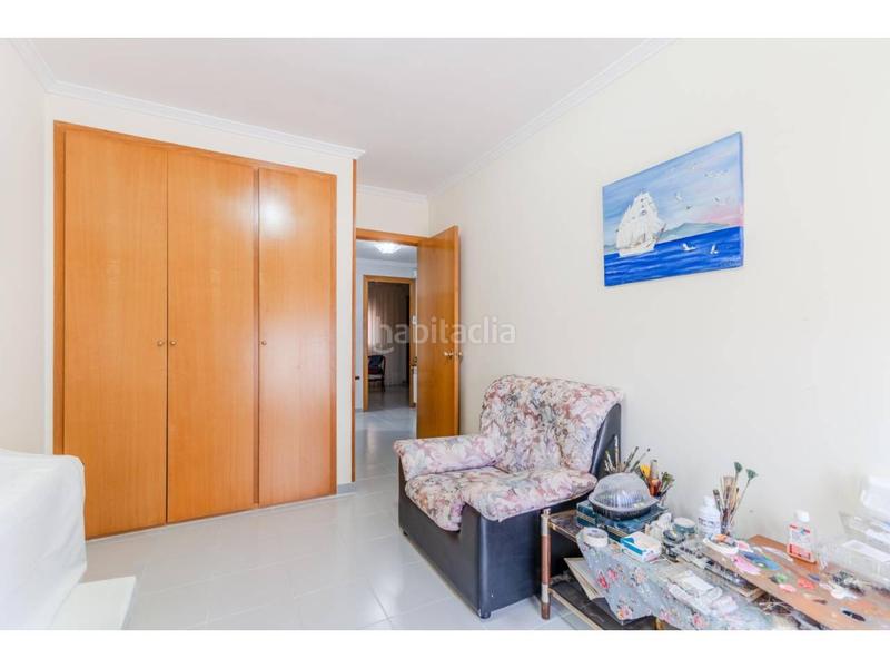 Foto 7245a37d-2e1d-494c-b6ce-d3e51cdb8152. Àtic amb calefacció aparcament a Centre Salt