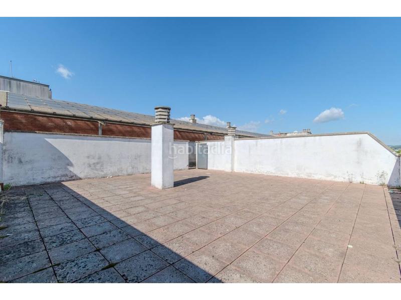 Foto 859b09ea-1822-4d9c-8e14-d031d0fbbbb3. Àtic amb calefacció aparcament a Centre Salt