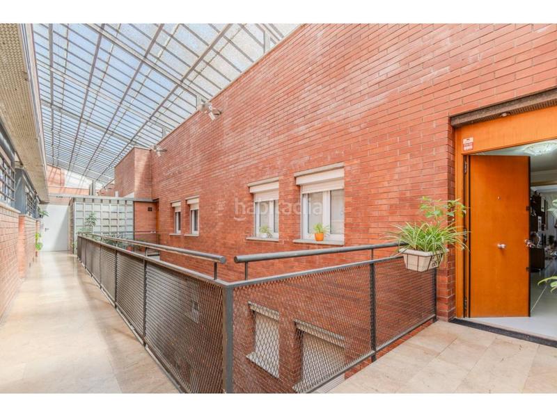 Foto dd6eb710-ed8d-4d7b-8894-04debd6bcd28. Àtic amb calefacció aparcament a Centre Salt