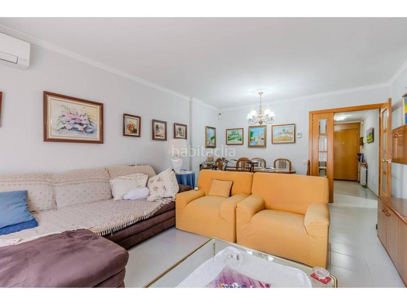 Foto f9b97b3b-6295-4c34-8541-1074b339b37f. Àtic amb calefacció aparcament a Centre Salt