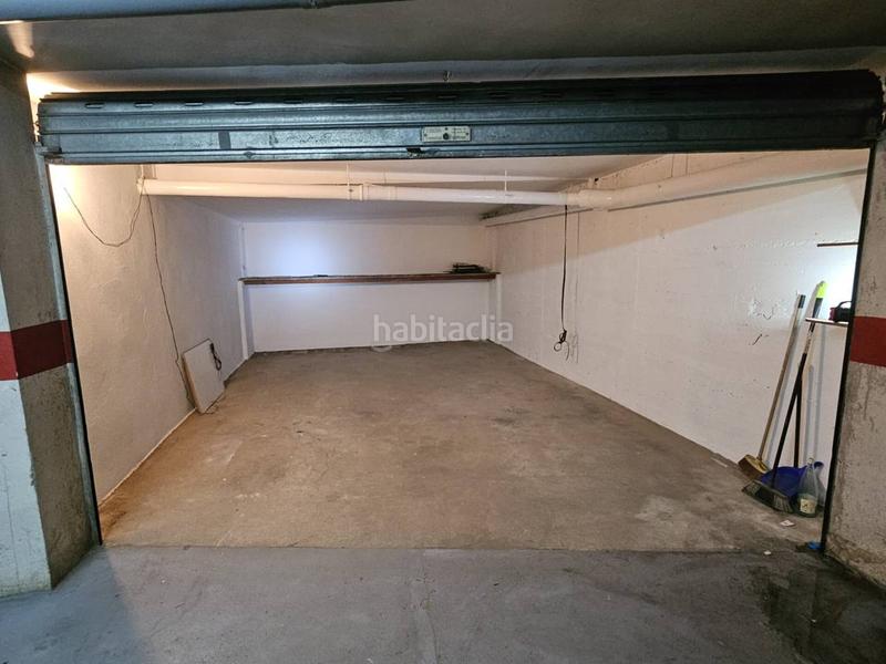 Foto 31d9d8e6-39f2-473d-9037-11f3fd3d118a. Miete autoparkplatz in Eixample Sud-Migdia Girona