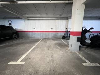 Car parking in Riu Güell