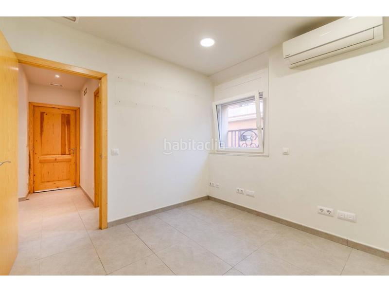 Foto f2a312e1-c493-492c-b247-42d63196380f. Flat with parking in Eixample Sud-Migdia Girona