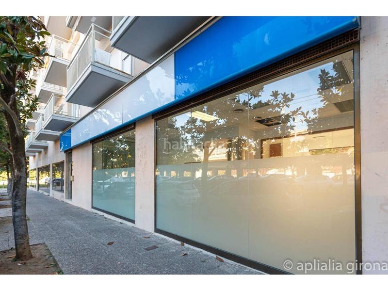 Foto 3813c67b-cd64-4f19-8779-652718f8c668. Local comercial a Eixample Sud-Migdia Girona