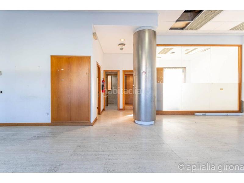 Foto b037cfc4-314f-45b7-9ac2-4a8dfb09ad79. Local comercial a Eixample Sud-Migdia Girona
