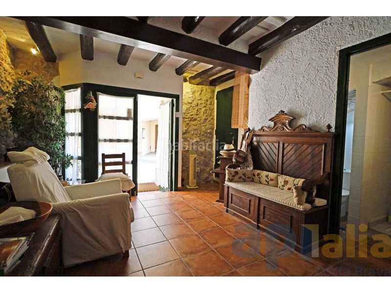 Foto 3015df77-3e36-4d3f-af91-3b488c507ebb. Masía venta de una encantadora villa campestre en bellcaire dempordà en Bellcaire d´Empordà