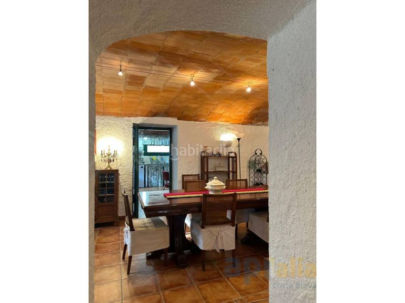 Foto a5fd2118-7b79-49dc-b965-2d19abaeff73. Masía venta de una encantadora villa campestre en bellcaire dempordà en Bellcaire d´Empordà