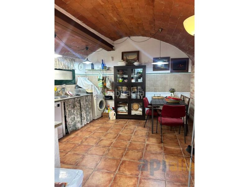 Foto a63f9423-0180-4d5e-b723-dbb02a1acbbd. Masía venta de una encantadora villa campestre en bellcaire dempordà en Bellcaire d´Empordà