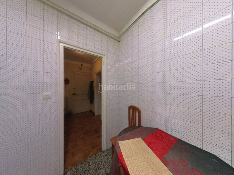 Foto 4e35cb46-7ca0-4486-b1ec-4ff6607e67e2. Casa amb aparcament a Eixample Sud-Migdia Girona