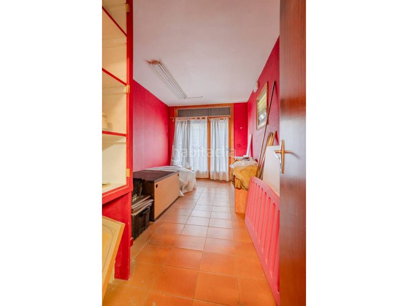 Foto 66365d09-35f3-4f15-aca3-7a0209c758f8. Casa amb aparcament a Eixample Sud-Migdia Girona