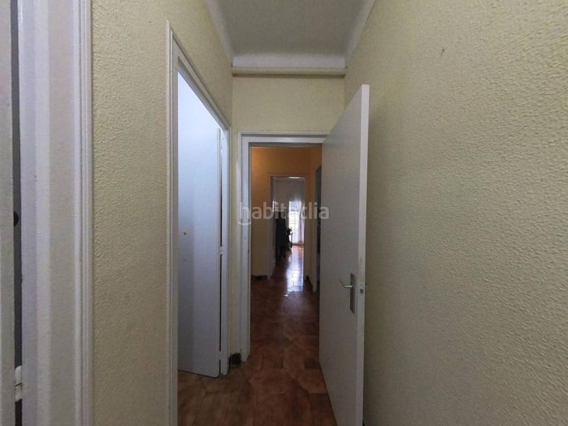 Foto 8ffdab9a-13a1-455d-84d4-f323b46e3b64. Casa amb aparcament a Eixample Sud-Migdia Girona