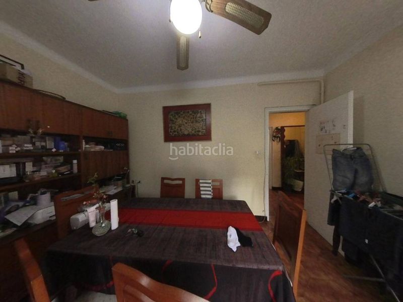 Foto d7fe302c-3bfc-4aea-a4f4-f13103be64c0. Casa amb aparcament a Eixample Sud-Migdia Girona