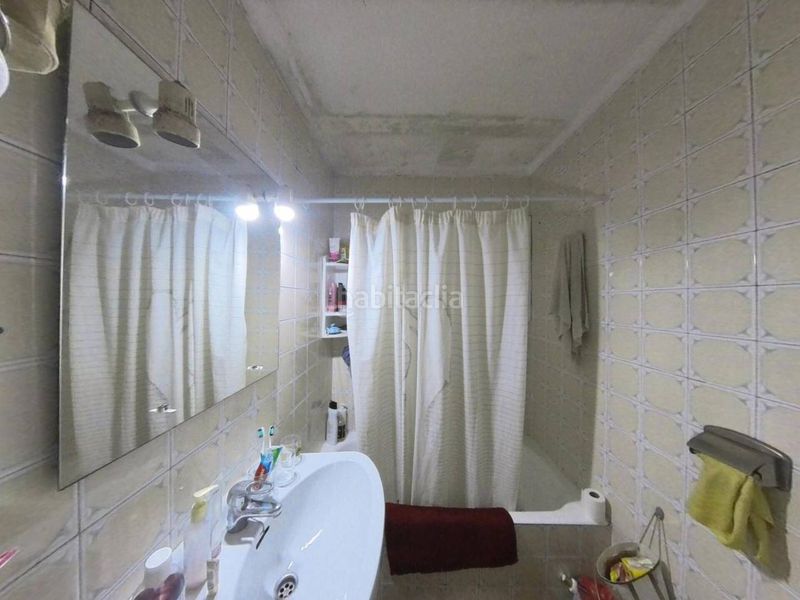 Foto e90c167d-c3ba-4f01-ac80-25290d84138c. Casa amb aparcament a Eixample Sud-Migdia Girona