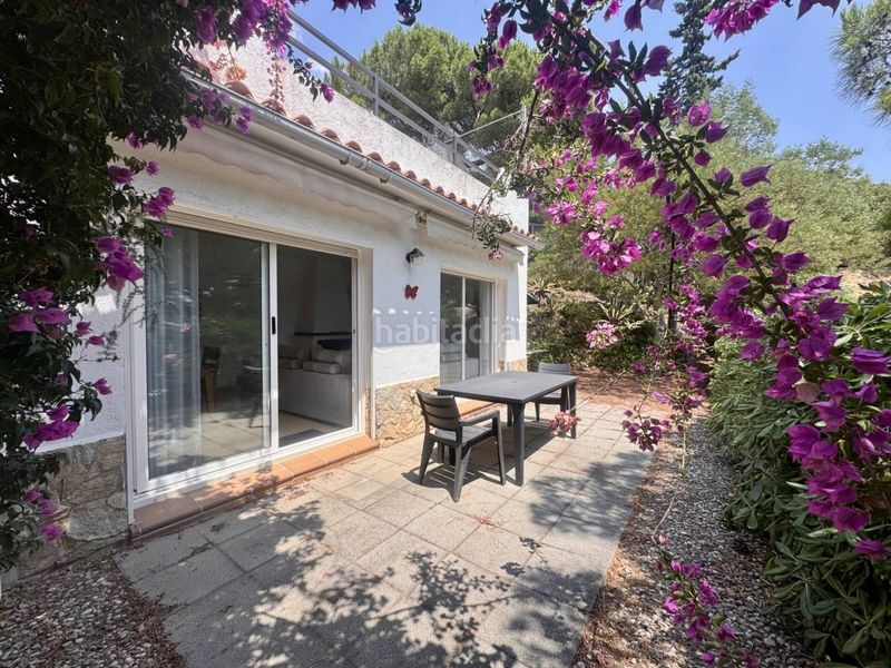 Foto ab3e032c-61e3-455d-a9ea-f0250d4d09c1. Casa amb calefacció aparcament a Canyelles Lloret de Mar