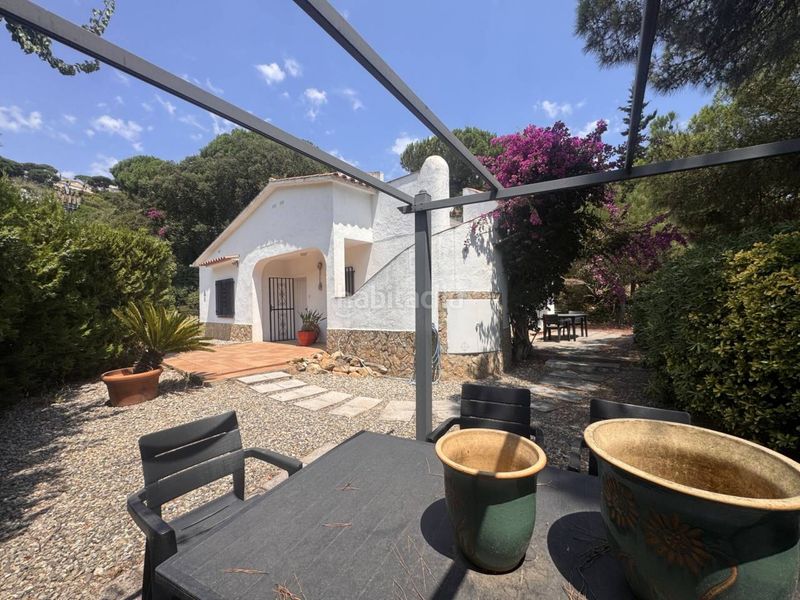 Foto ad4b17fe-0d75-4f4d-acc5-1f3e5436226a. Casa amb calefacció aparcament a Canyelles Lloret de Mar