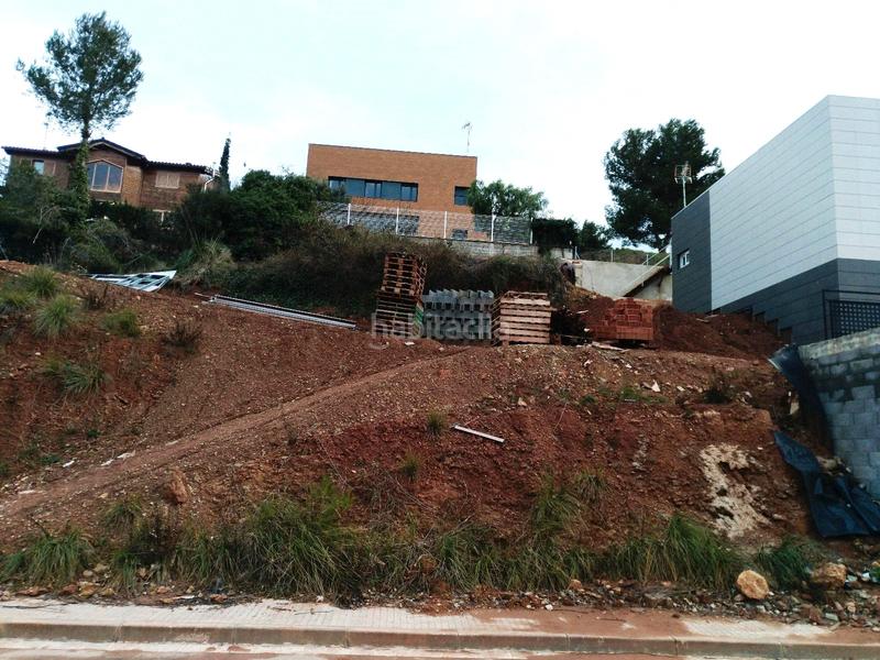 Foto f9a99231-6737-4e83-851d-188931d4dd95. Terreno residencial en avinguda de la font 53 solar en venta para edificar vivienda unifamiliar / solar en venda per edificar habitatge unifamiliar en Cervelló