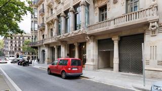 Location Local commercial à Rambla de catalunya 19. Local en bruto en casa heribert pons / local en brut a la casa h