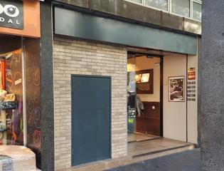 Alquiler Local Comercial en Carrer de buenos aires 38. Local con licencia de panadería con degustación / local amb llic