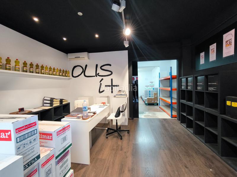 Foto 28133b9e-c4a9-4392-b445-b7469fecdf75. Location local commercial dans carrer de pàdua 82 dans Barcelona